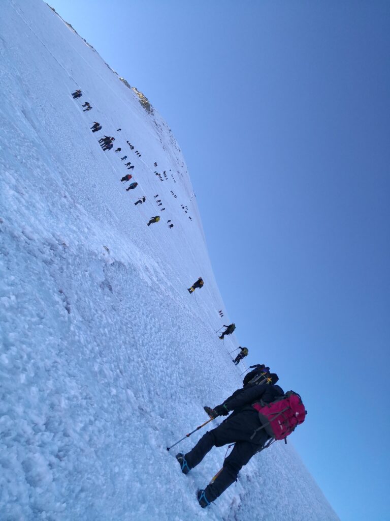 Rope team of climbers ascending the glacier of Pico de Orizaba